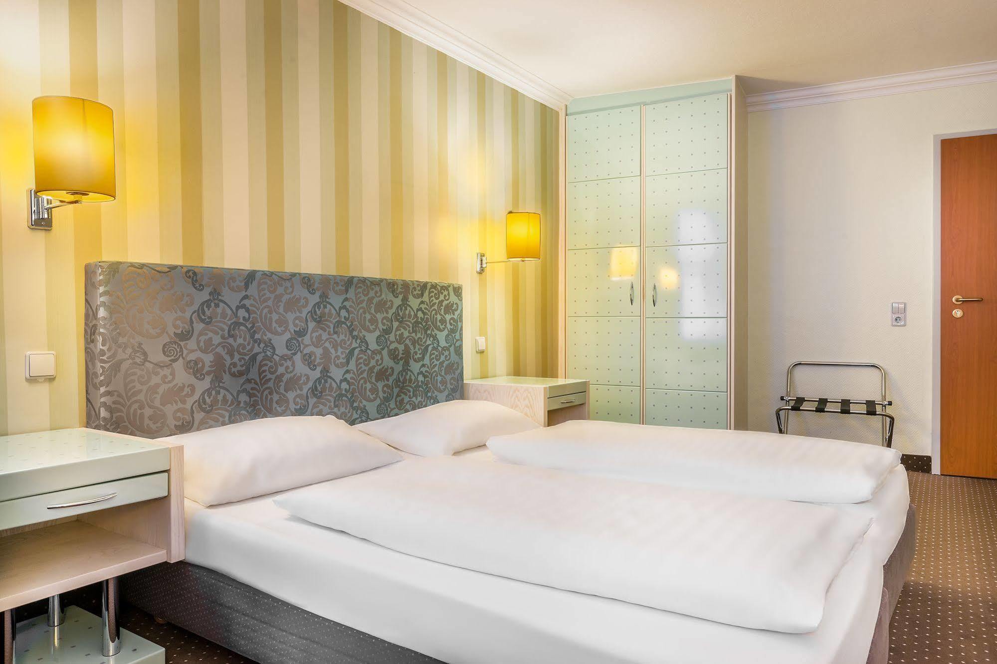 Hotel Brusttuch 戈斯拉尔 外观 照片